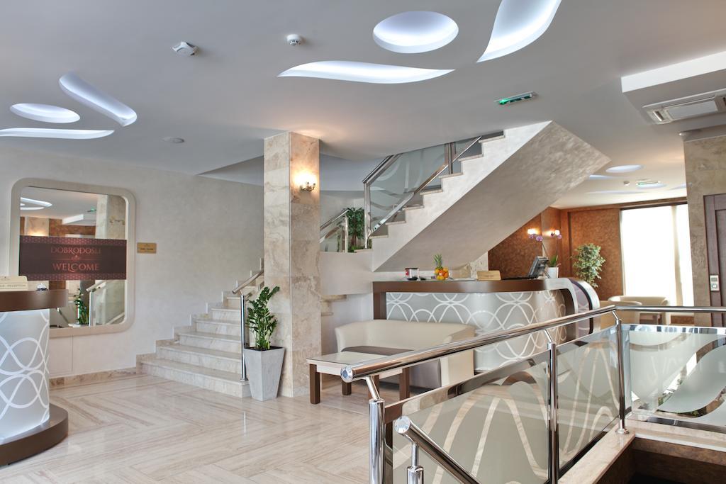 Garni Aveny Hotel